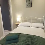Modern Relaxing 2 Bedroom Apartment - Birmingham