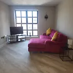 Modern Relaxing 2 Bedroom Apartment - Birmingham